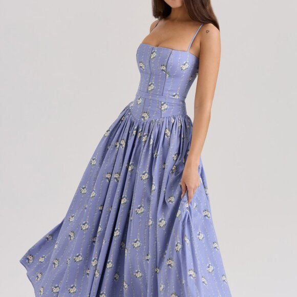 House of CB Ysabella Dress in Blue Daisy Print - Picture 1 of 3